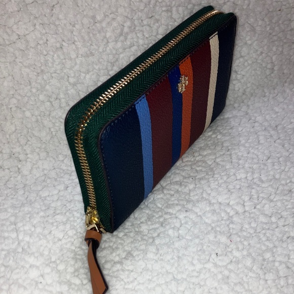 Tory Burch Multicolor Striped zip around  Wallet Excellent Condition - Picture 4 of 16